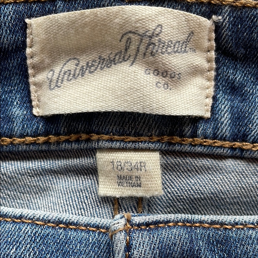 Universal Threads Distressed High Rise Skinny Jeans Plus Size 18 New with Tags - Picture 8 of 11